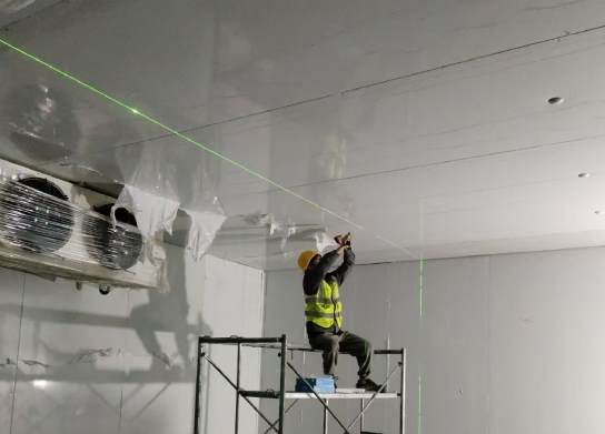 冷庫(kù)庫(kù)工是做什么的？揭秘冷庫(kù)日常運(yùn)轉(zhuǎn)背后的關(guān)鍵崗位