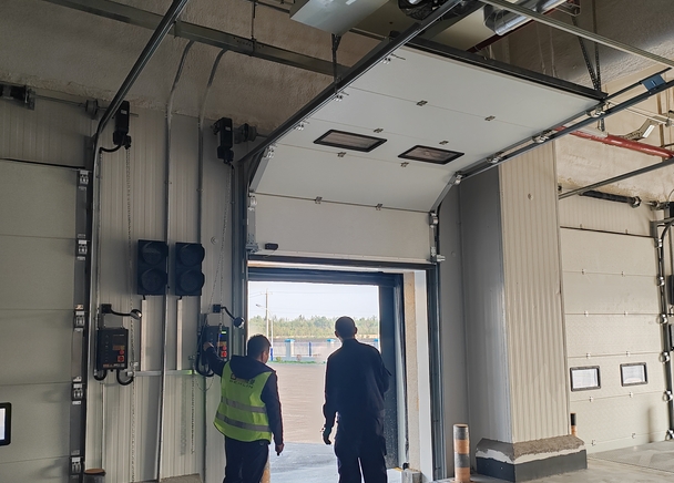 冷庫(kù)板材有哪幾種材質(zhì)？常見(jiàn)類型優(yōu)缺點(diǎn)全解析